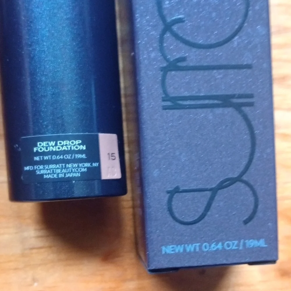 NIB Surratt Dew Drop Foundation #15 Medium Broze/Crimson